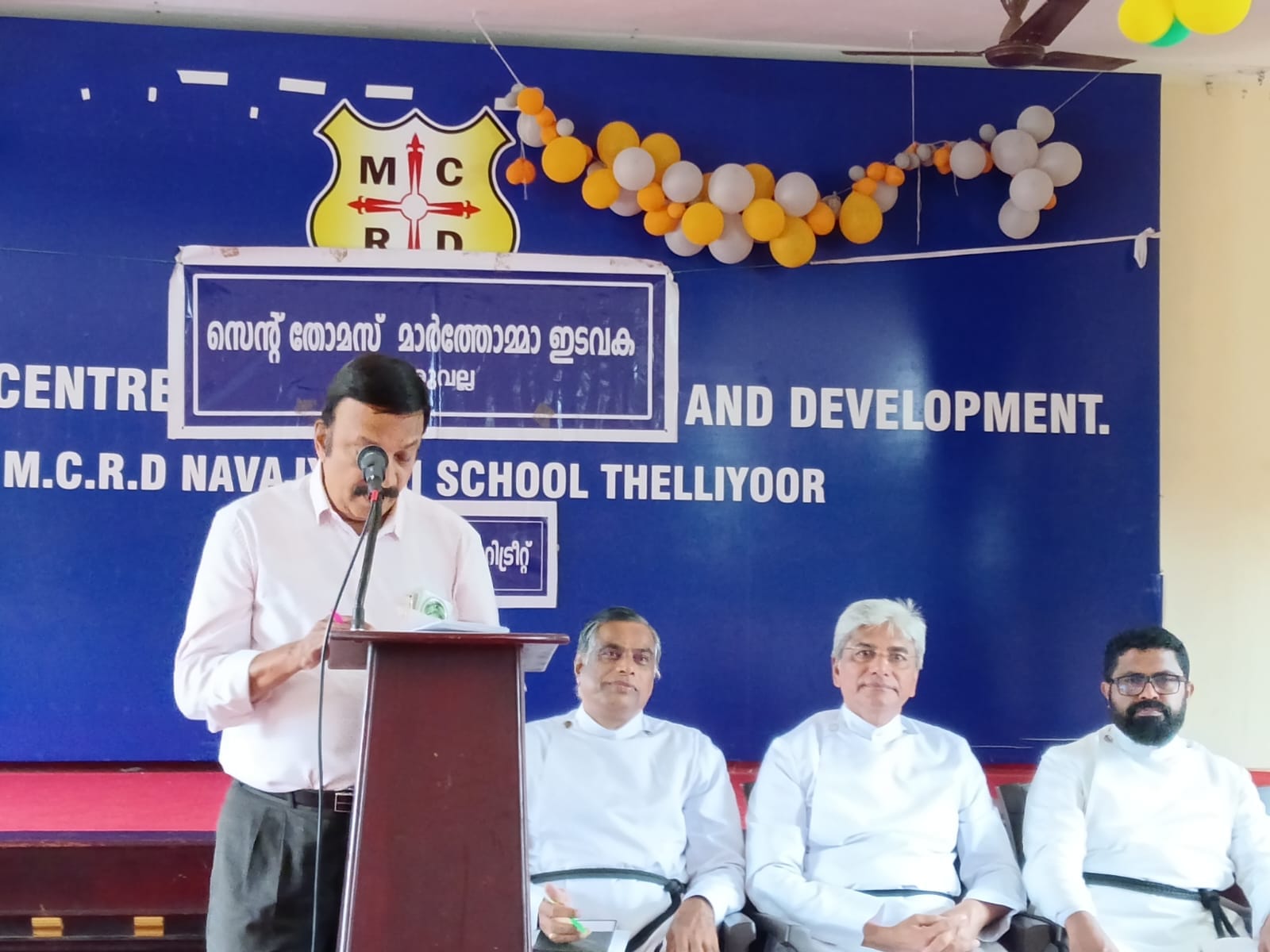 കൈസ്ഥാനസമിതി റിട്ട് റ്റിൽ സെക്രട്ടറി സ്വാഗതം ആശംസിക്കുന്നു